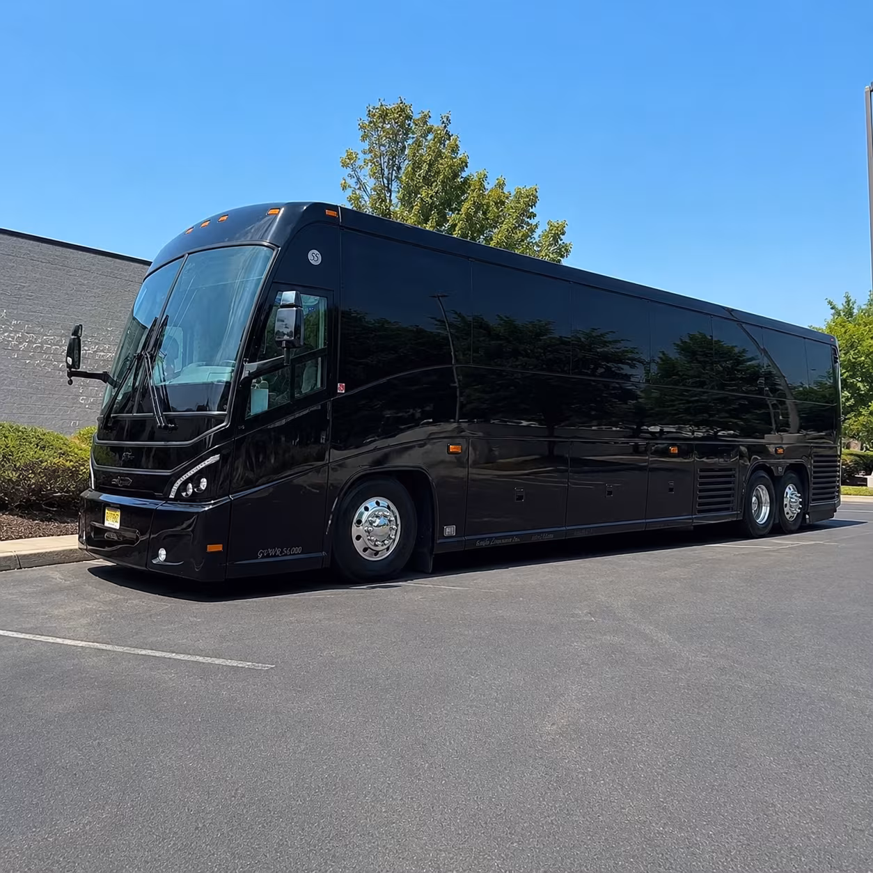 charter buses to detroit metro airport for corporate travel groups
