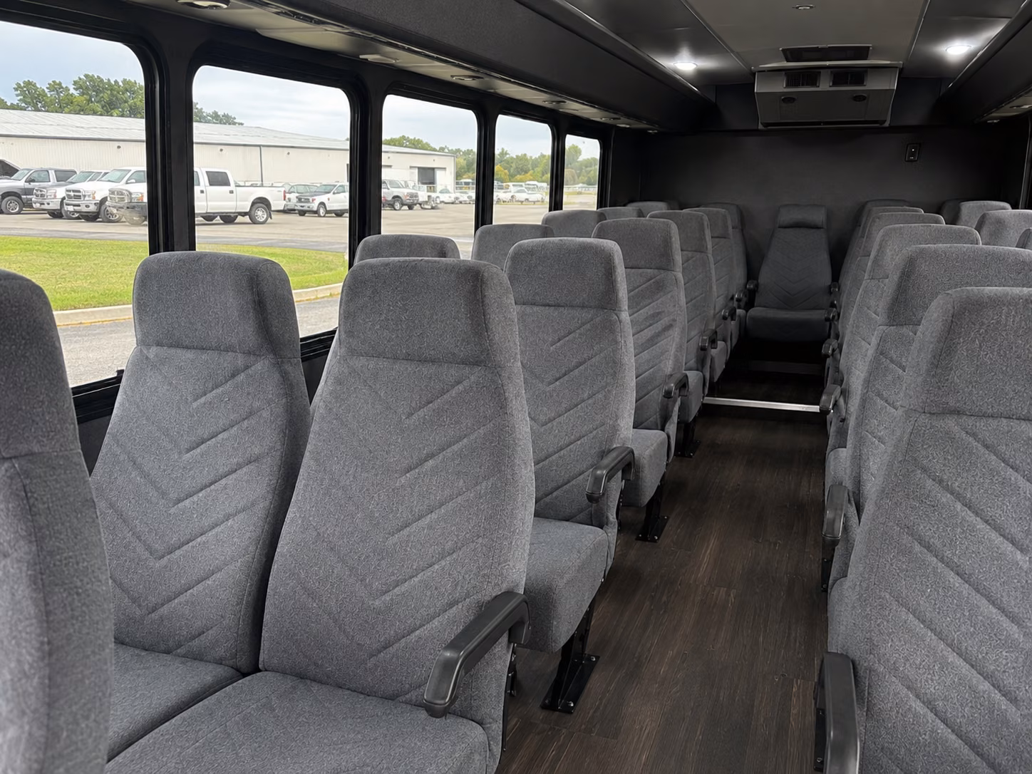 charter buses to tigers games at comerica park