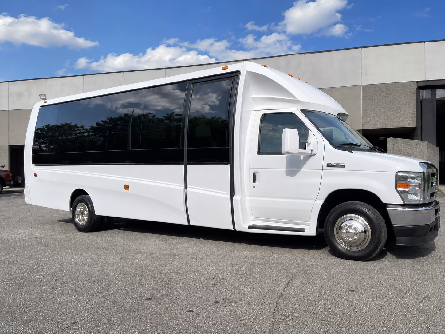 music festival bus rentals for taylor groups heading to detroit and beyond