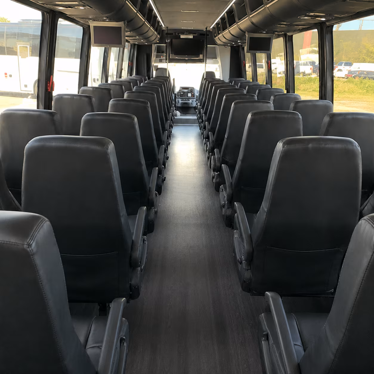 shuttle buses for taylor wedding guests between hotels and venues