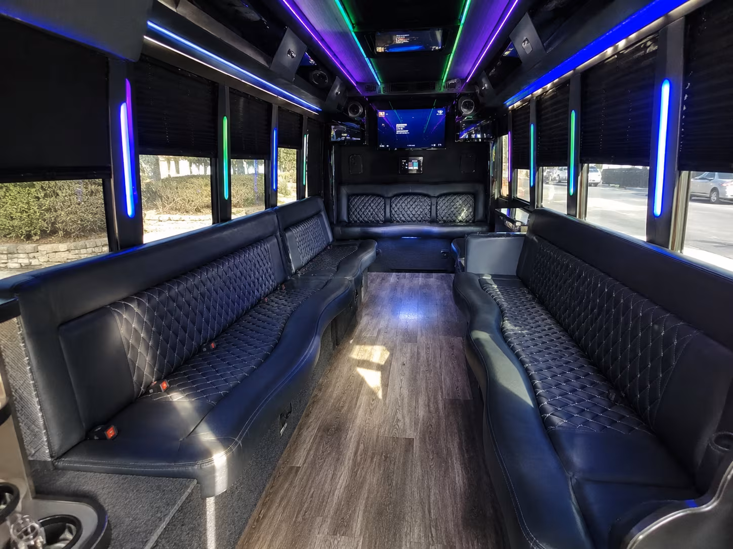 taylor 15 passenger party bus interior